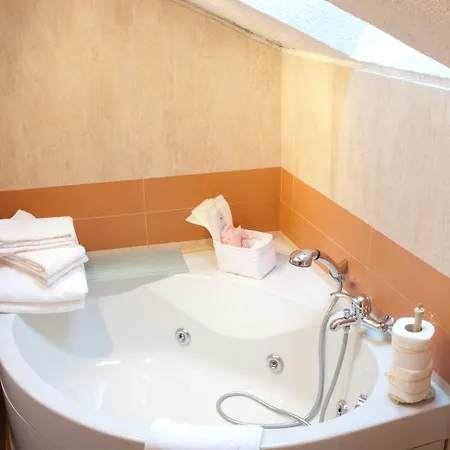 ホテル Pian Del Sole 3*